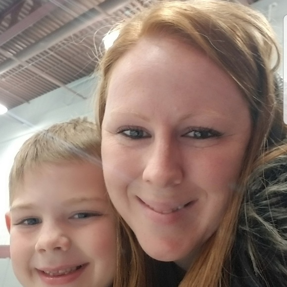 Meet your Posher, Nikki - Picture 1 of 1